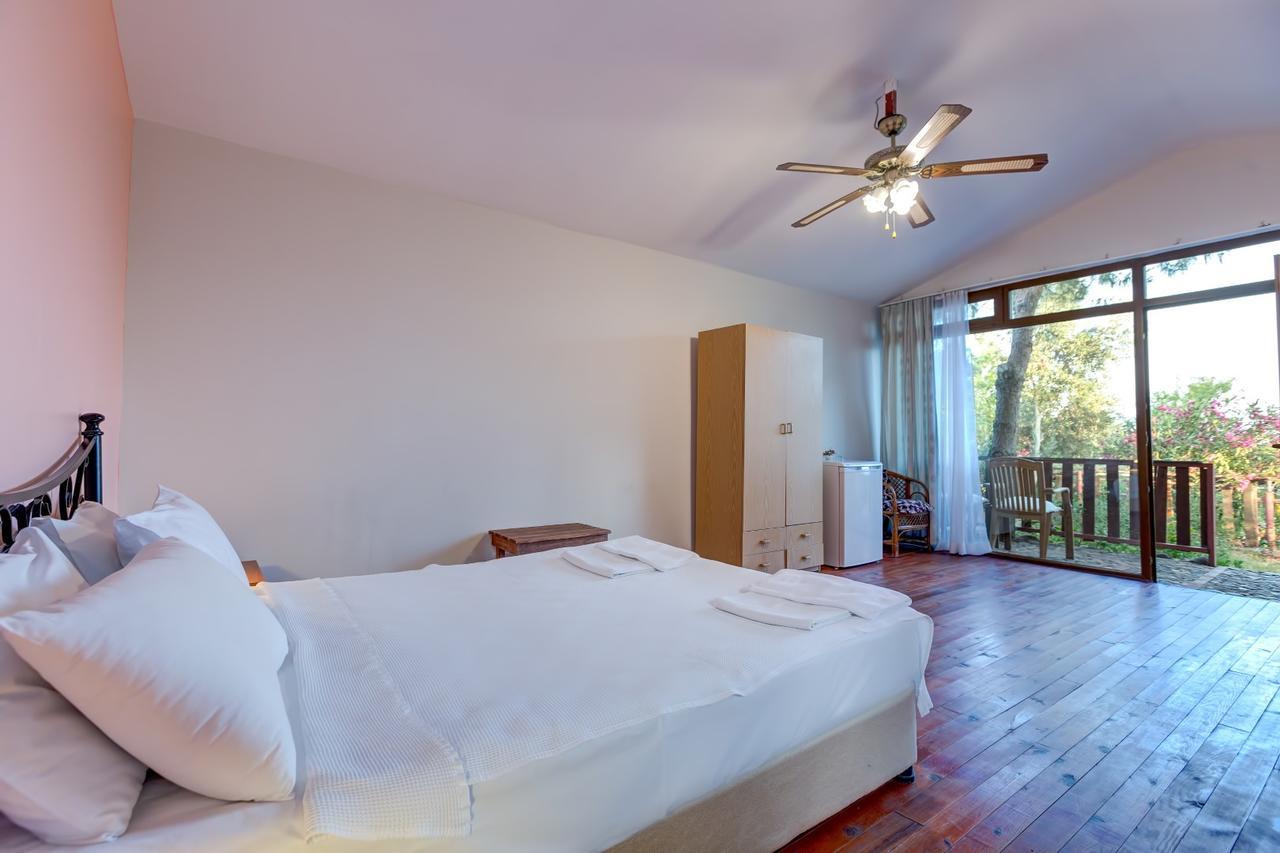 Assos Terrace Hotel Екстер'єр фото