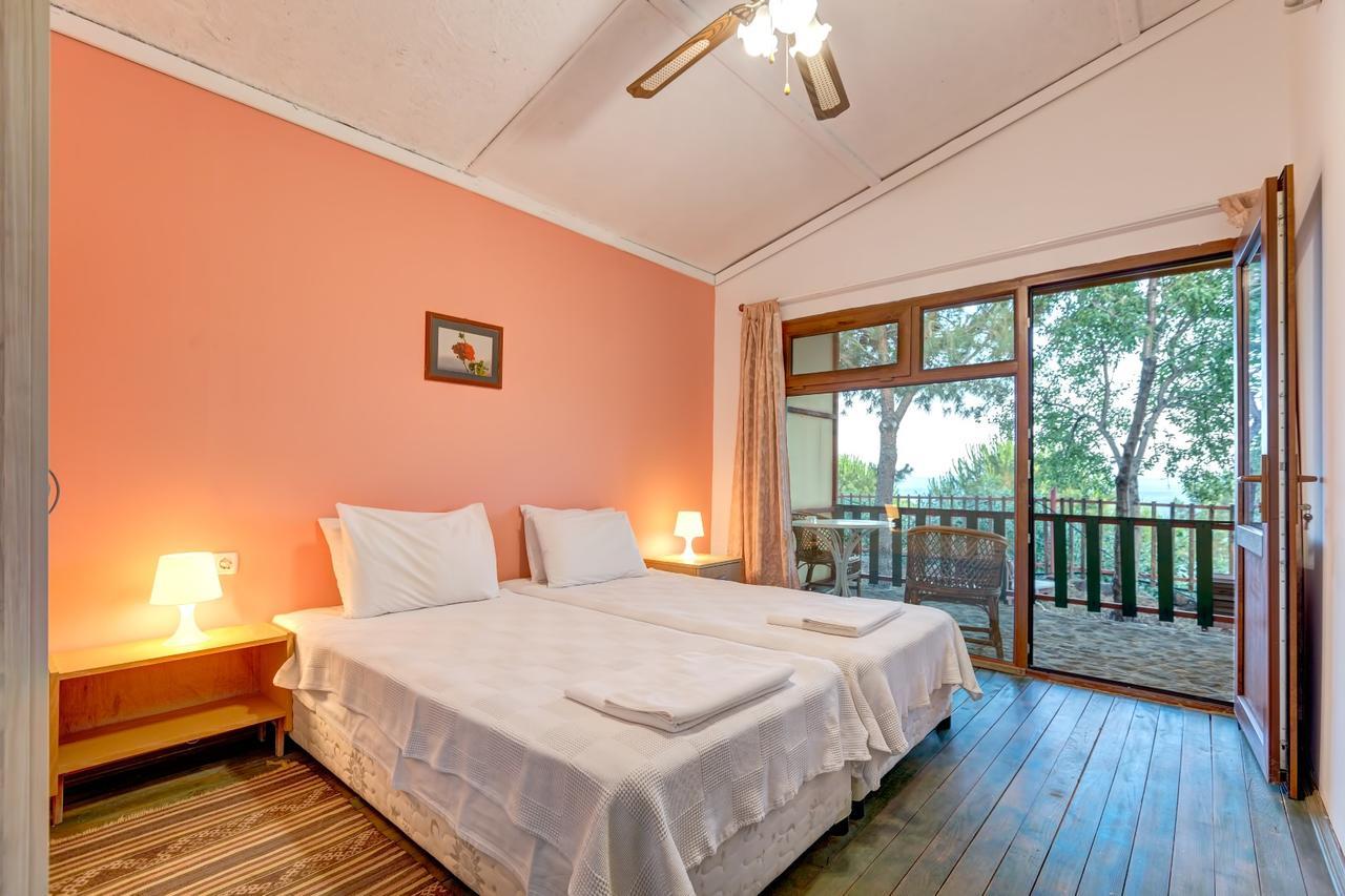 Assos Terrace Hotel Екстер'єр фото