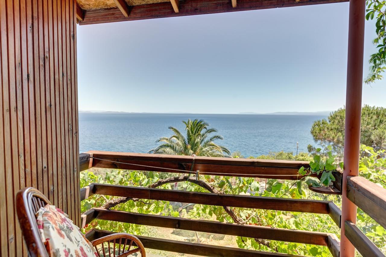Assos Terrace Hotel Екстер'єр фото