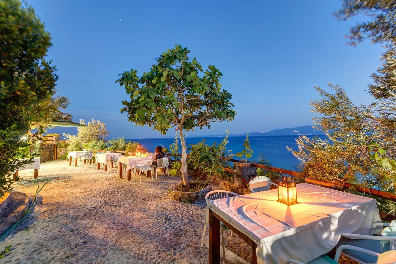 Assos Terrace Hotel Екстер'єр фото